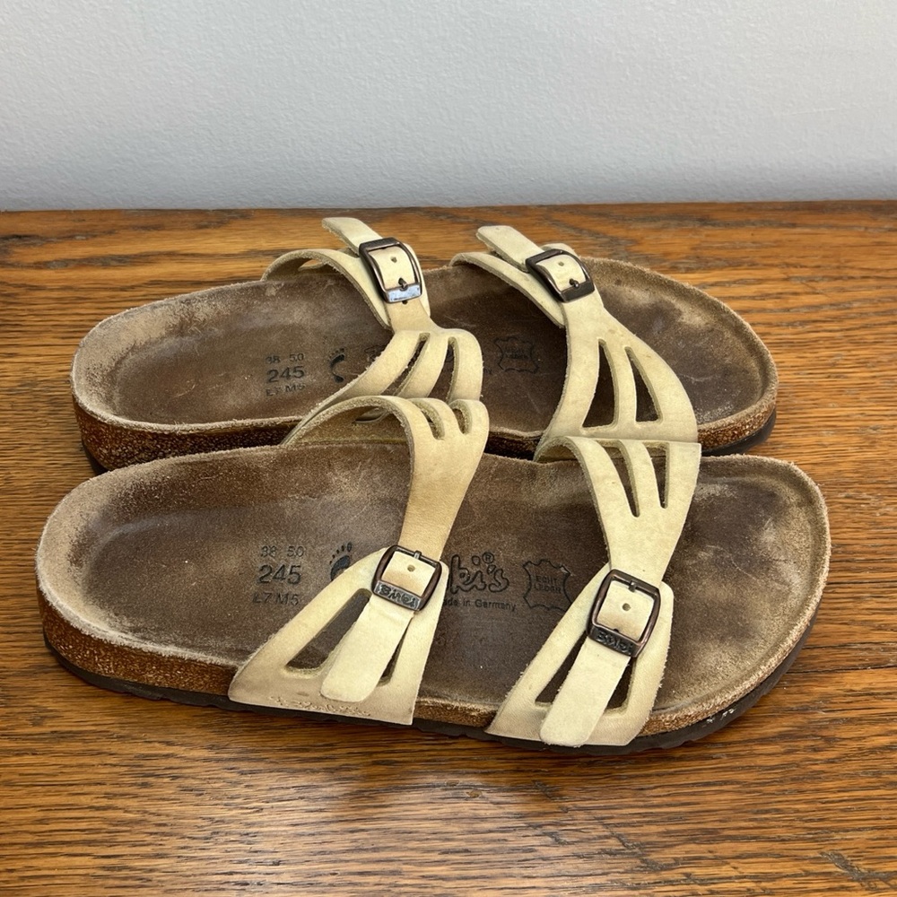 Birkenstock Birkis Size 38 • Granada Tan Sandals.